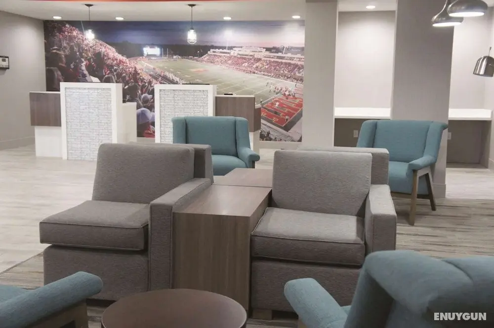 La Quinta Inn & Suites by Wyndham Pittsburg - Öne Çıkan Resim