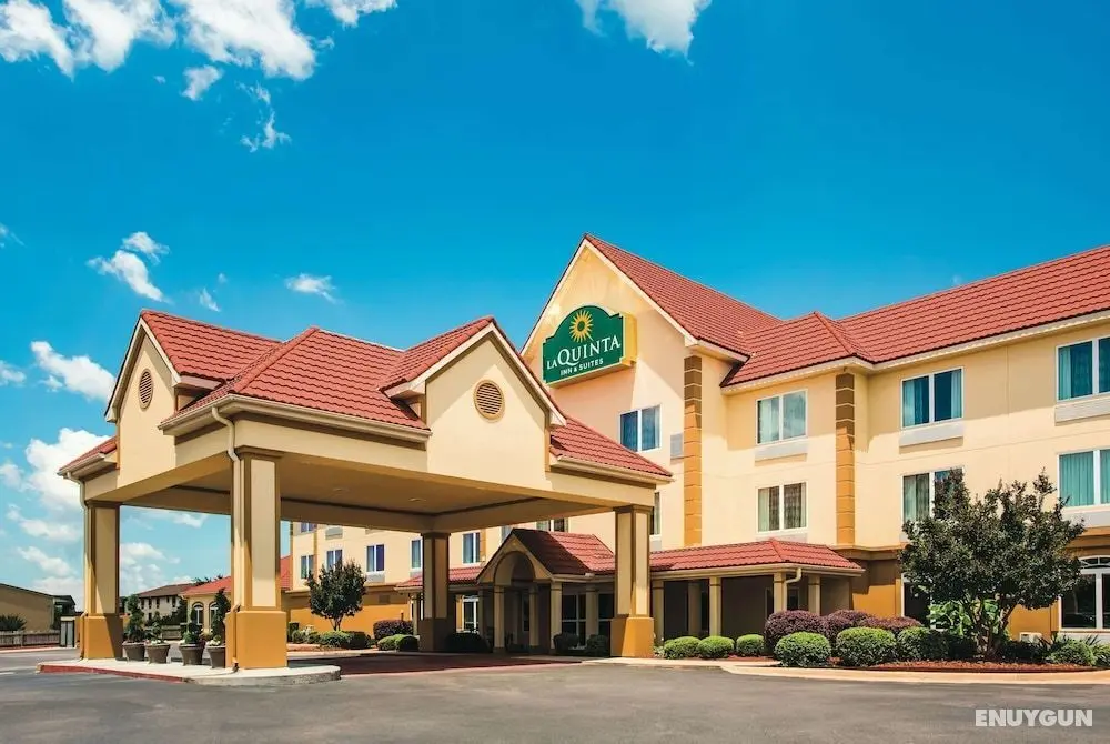La Quinta Inn & Suites by Wyndham Russellville - Öne Çıkan Resim