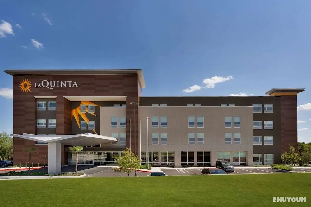 La Quinta Inn & Suites by Wyndham San Antonio Seaworld/LAFB - Öne Çıkan Resim