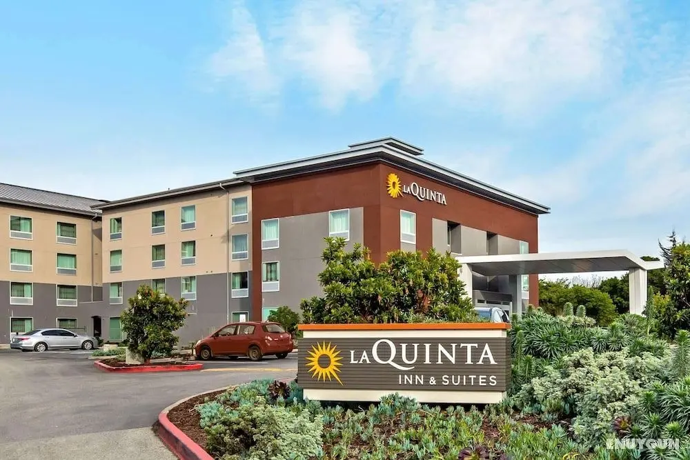 La Quinta Inn & Suites by Wyndham San Francisco Airport N - Öne Çıkan Resim