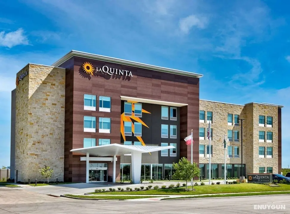 La Quinta Inn & Suites by Wyndham Terrell - Öne Çıkan Resim