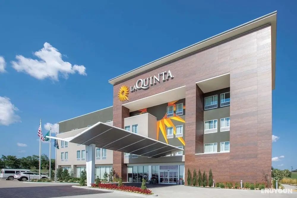 La Quinta Inn & Suites by Wyndham Tulsa Broken Arrow - Öne Çıkan Resim