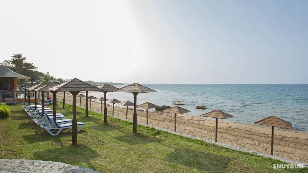 La Hotel & Resort - Plaj
