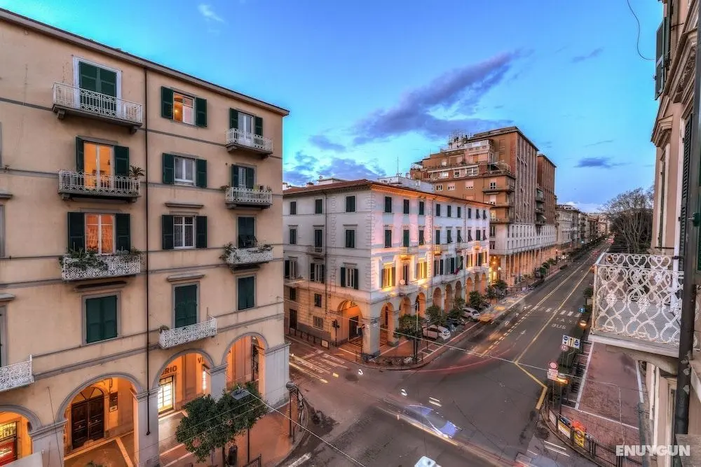 La Spezia by The First - Oda Manzaraları