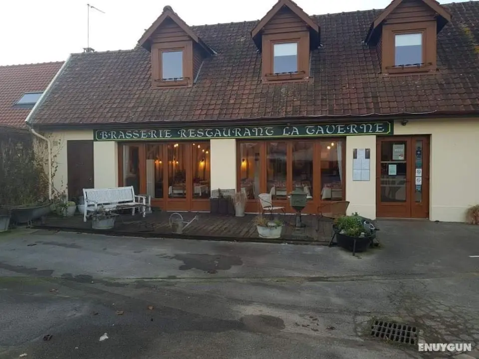 La Taverne - Öne Çıkan Resim