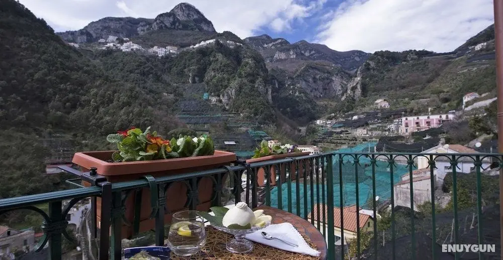La Valle Delle Ferriere - Oda Düzeni