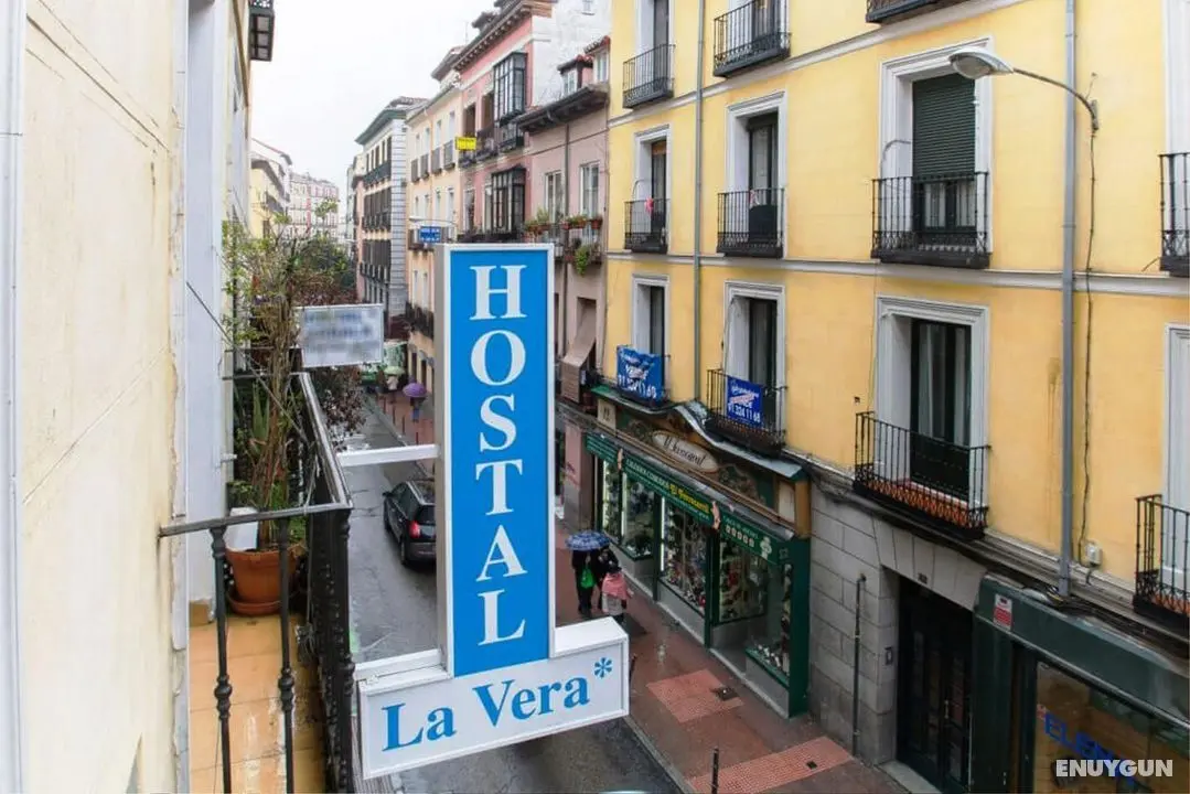 La Vera - Genel