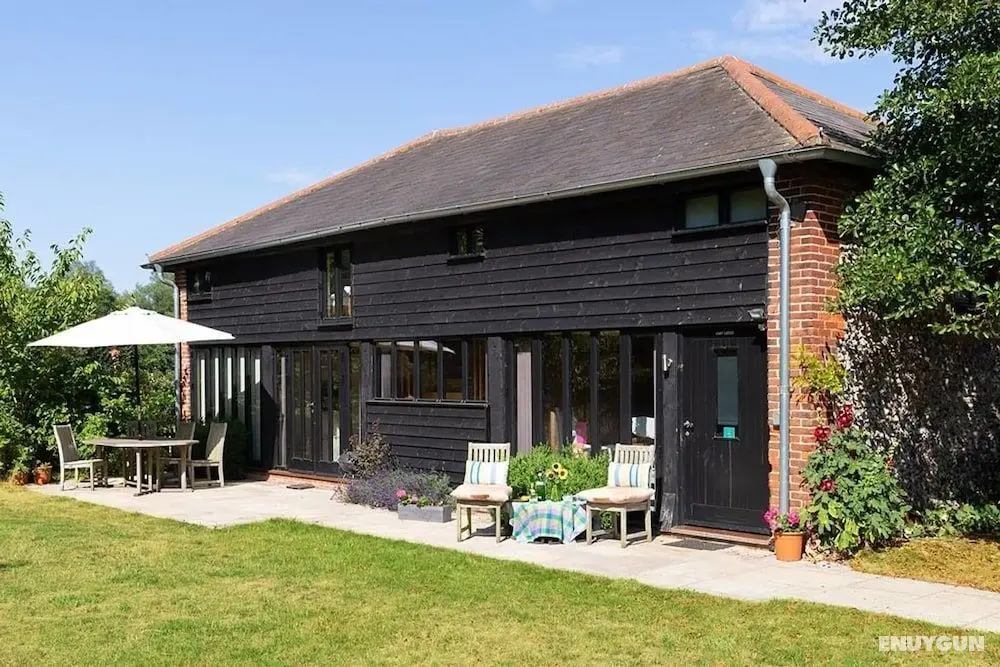 Lackford Lakes Barns - Öne Çıkan Resim
