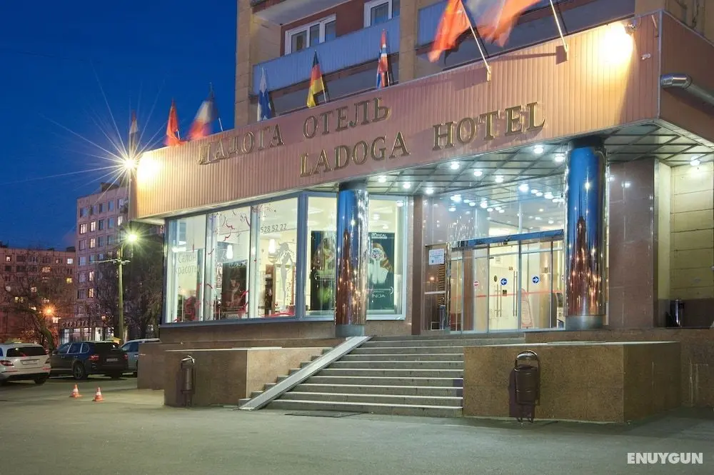 Ladoga Hotel - Dış Mekan