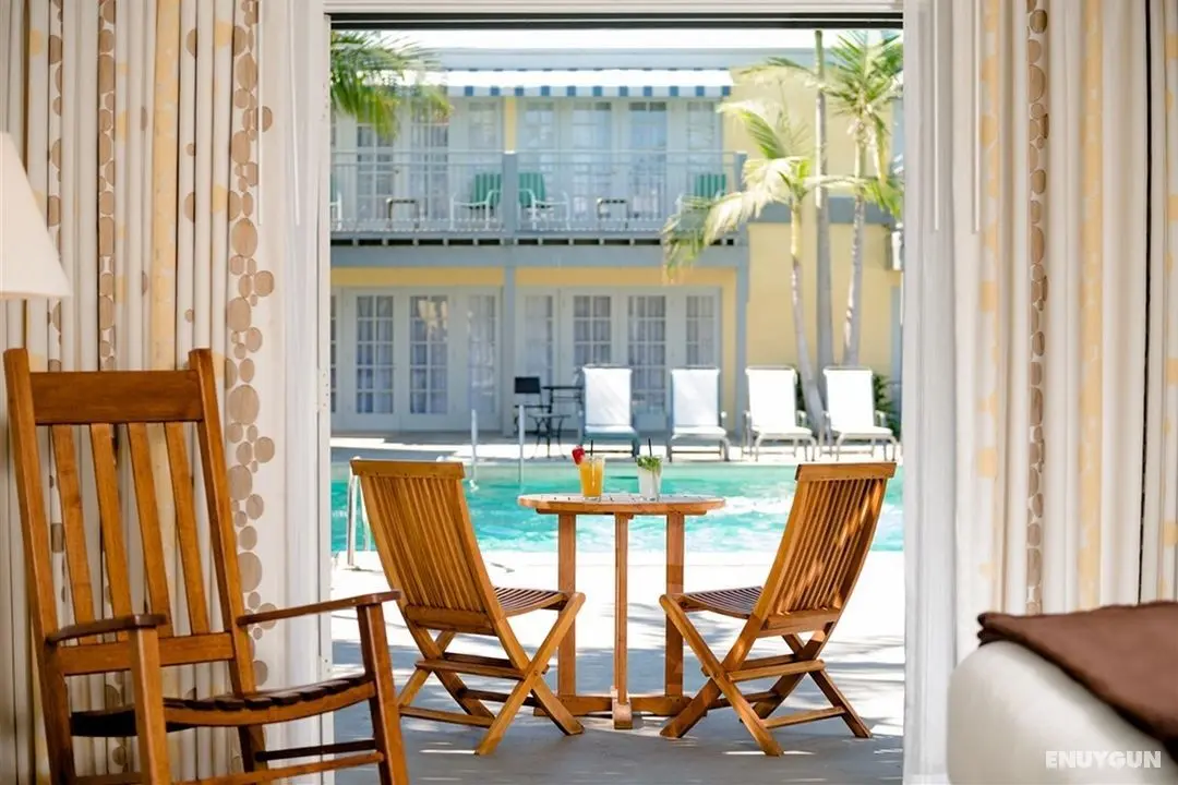 Lafayette Hotel & Suites in San Diego - Oda