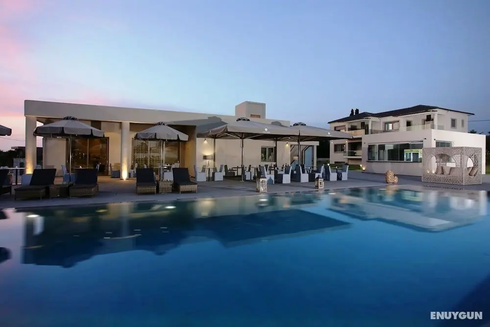 Hotel Lagouvardos Village - Yerinde Yemek