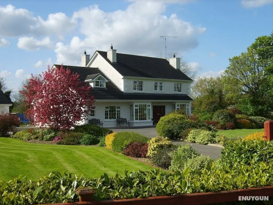 Lake Avenue House - Öne Çıkan Resim