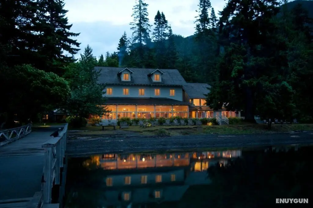 Lake Crescent Lodge - Dış Mekan