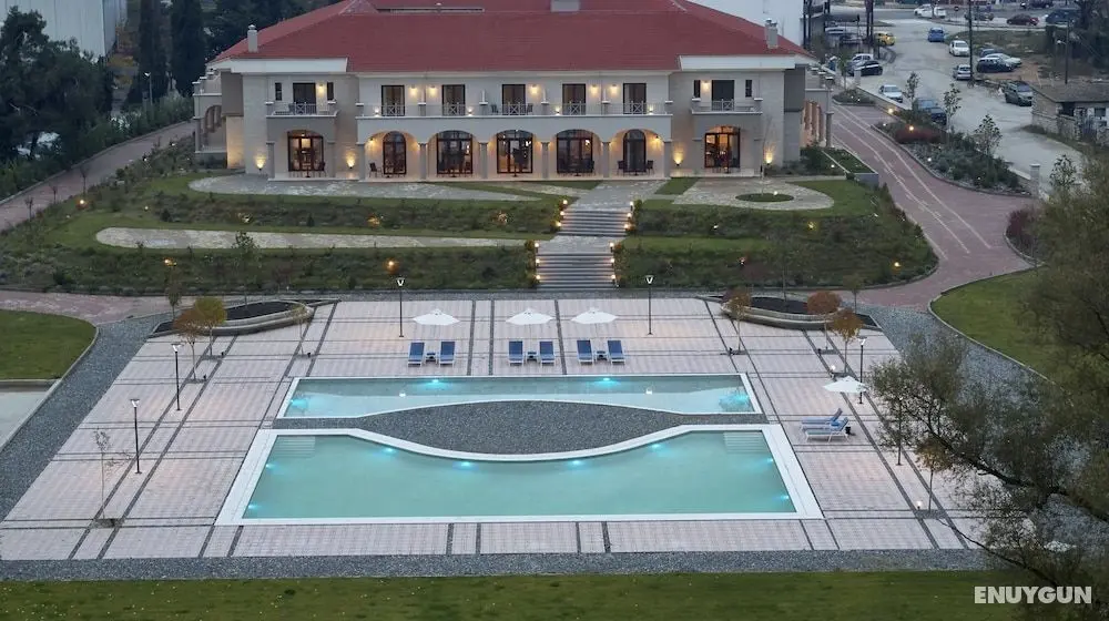 The Lake Hotel - Öne Çıkan Resim