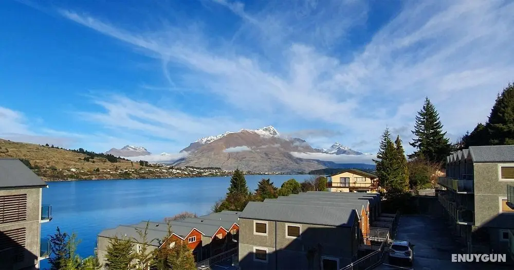 Lakefront Living - 4 Bedrm Apartmt Alpine Village - Oda Manzaraları
