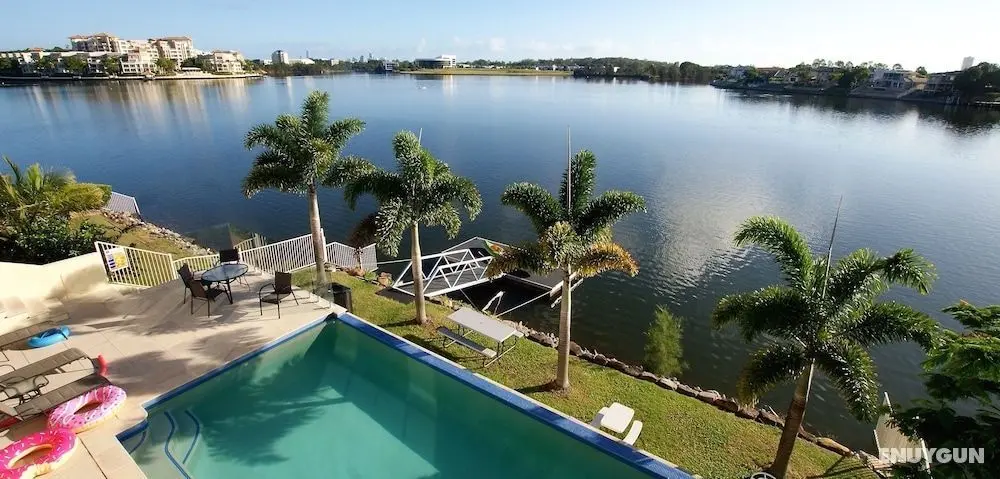 Lakehouse Family Oasis - Öne Çıkan Resim