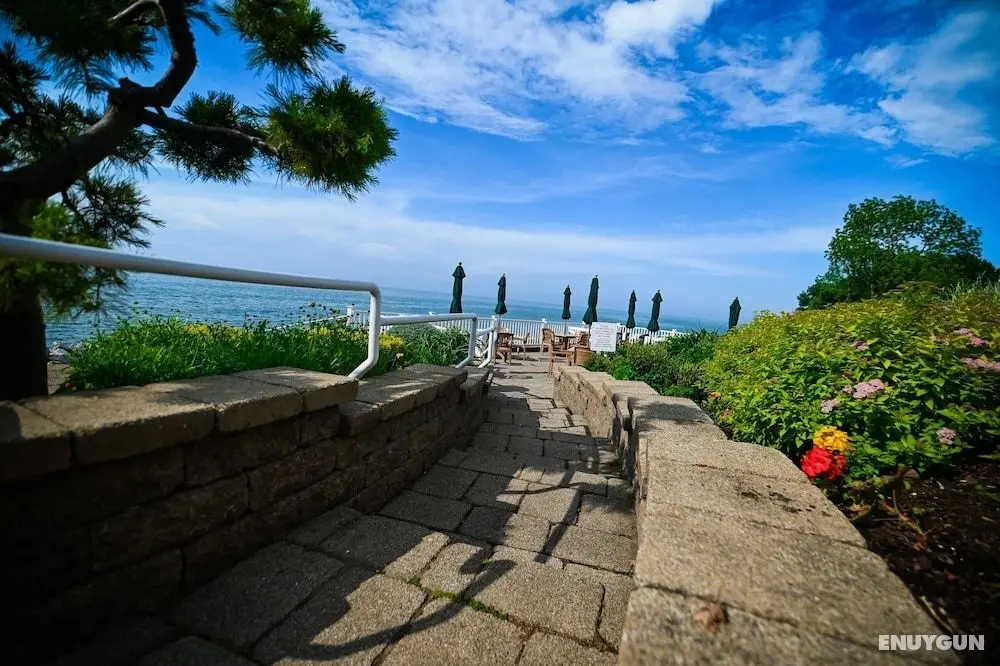 The Lakehouse Inn - Öne Çıkan Resim