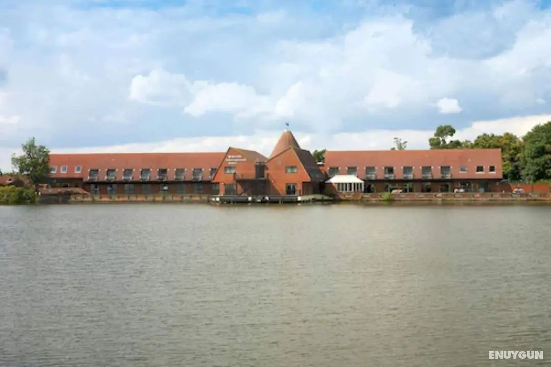 Lakeside International Hotel - Öne Çıkan Resim