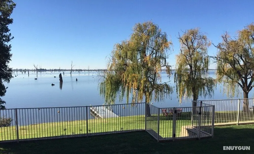 Lakeside Landing - Waterfront - Öne Çıkan Resim