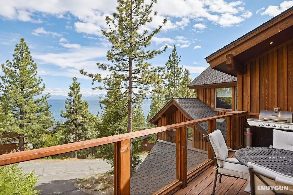 Lakeview Mountain Chalet - Oda Düzeni