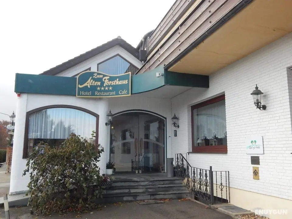 Land Gut Hotel Zum Alten Forsthaus - Öne Çıkan Resim