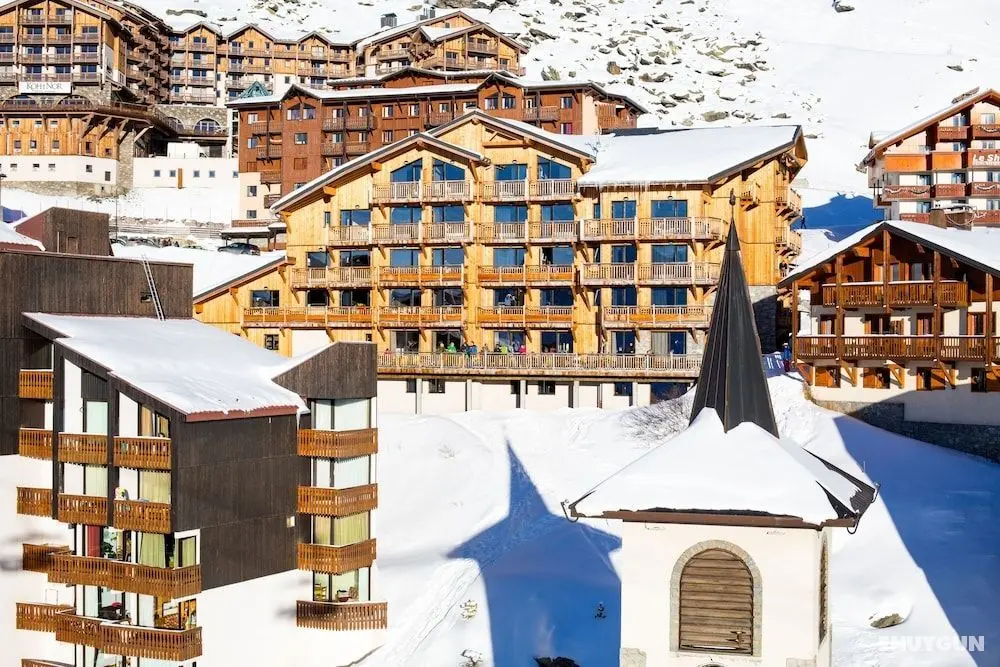 Langley Hotel Tango - Dış Mekan