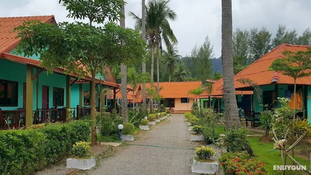 Lanta L.D. Beach Bungalows - Öne Çıkan Resim