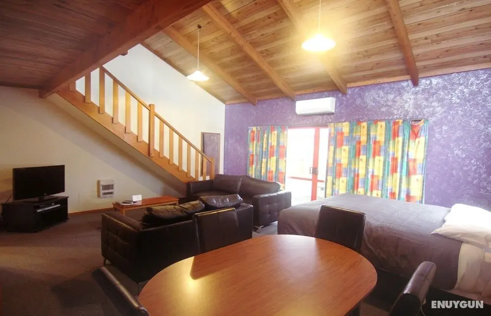 Larchwood Motel - Öne Çıkan Resim
