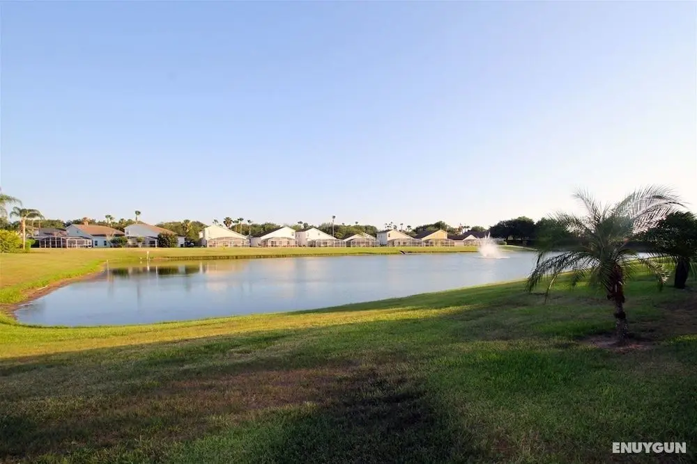 Large 5 bed Villa With South Facing Pool Overlooking Water - Dış Mekanlar