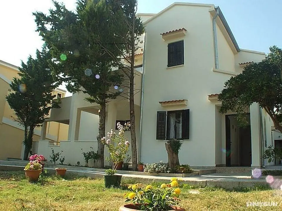 Large Apartment With Balcony and Sea View, Near the Beach, BBQ for use - Öne Çıkan Resim