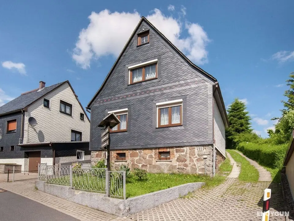 Large Holiday Home With Terrace and Garden in Neustadt am Rennsteig - Öne Çıkan Resim