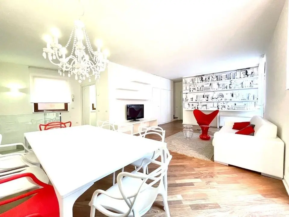 Large modern 2-storey house in the heart of Verona - Öne Çıkan Resim