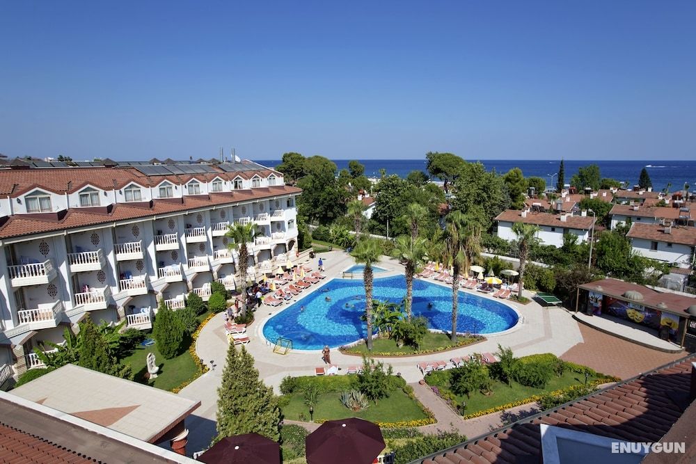 Larissa Sultan Beach