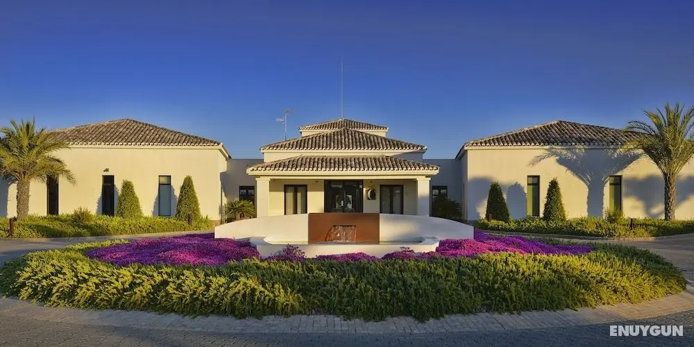 Las Colinas Golf & Country Club - Öne Çıkan Resim