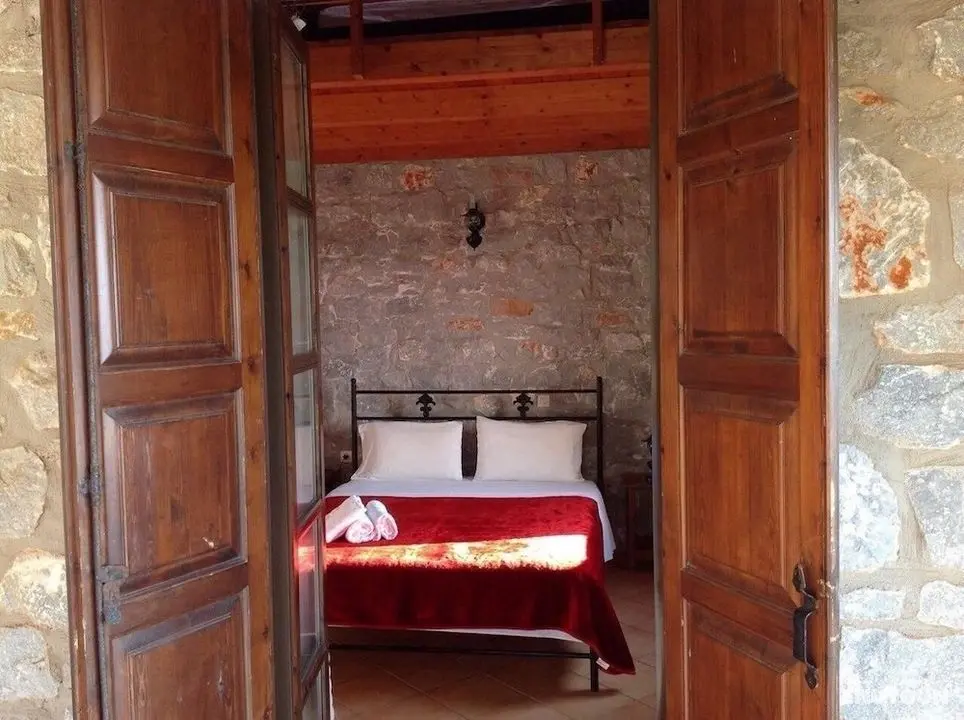 LAS Giannakakou traditional stone houses - Öne Çıkan Resim