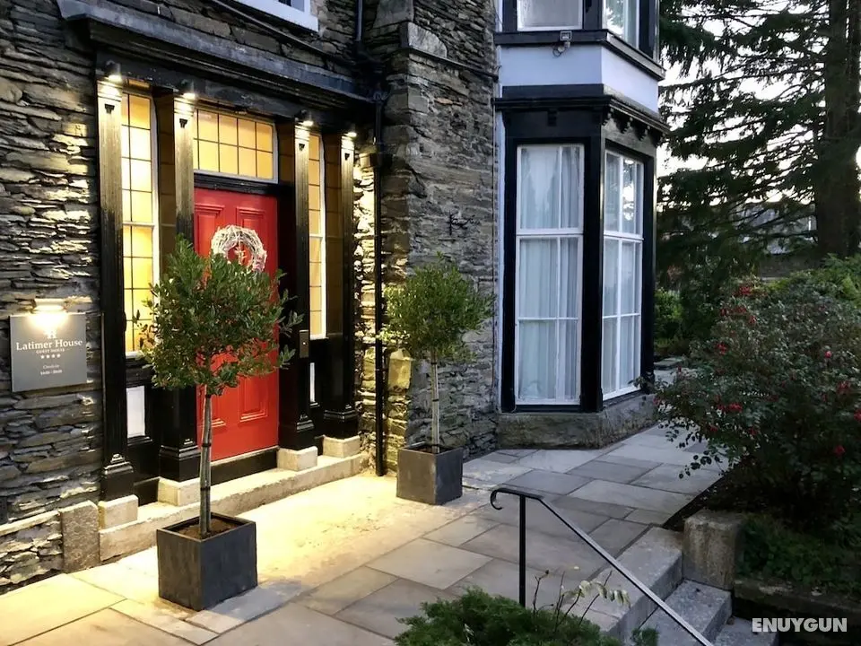 Latimer House - Öne Çıkan Resim