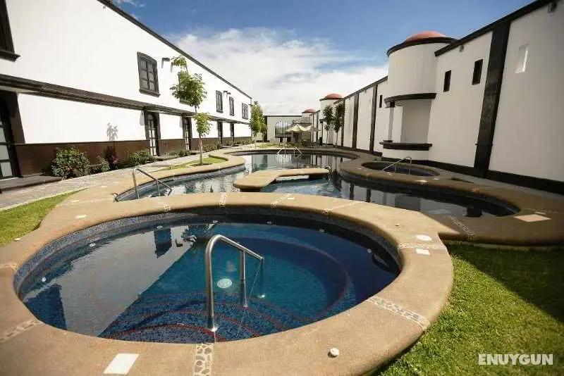 The Latit Hotel Queretaro - Havuz