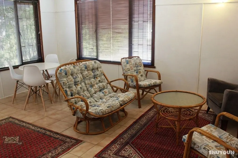 Lavender Cottage - Öne Çıkan Resim