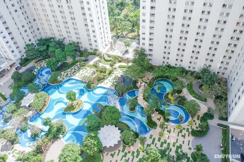 Lavish 2BR Apartment at Educity Pakuwon - Havuz