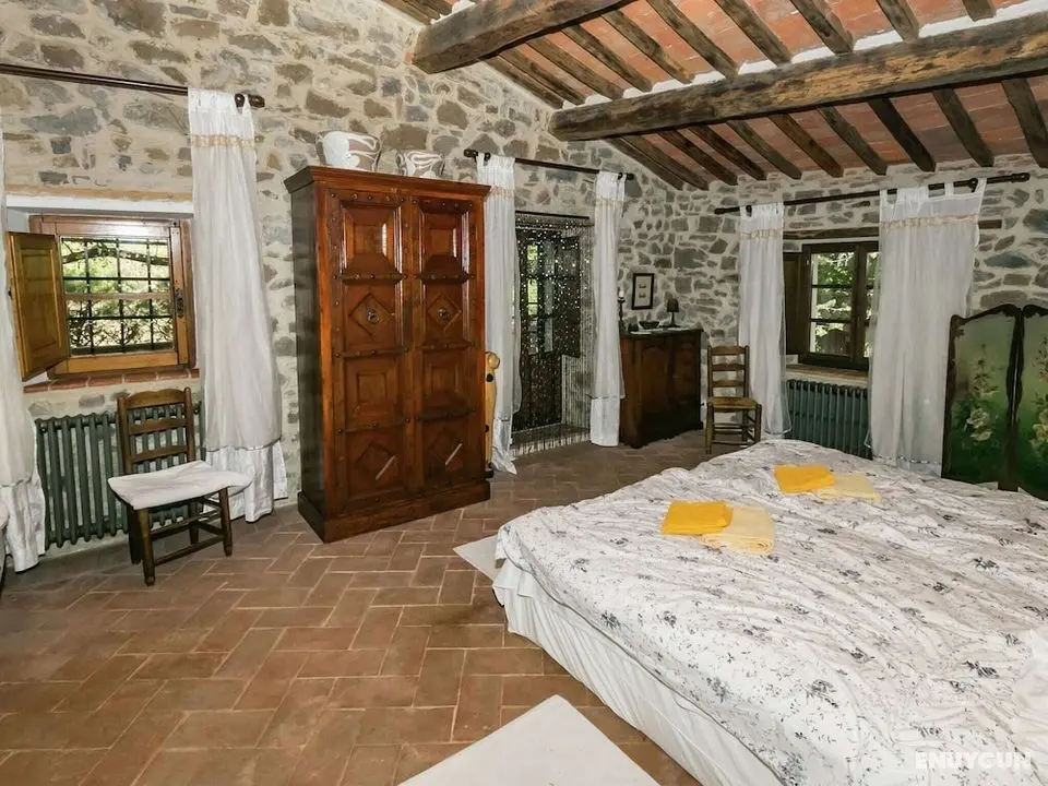 Lavish Villa in Selva Santa Fiora With Pool - Oda