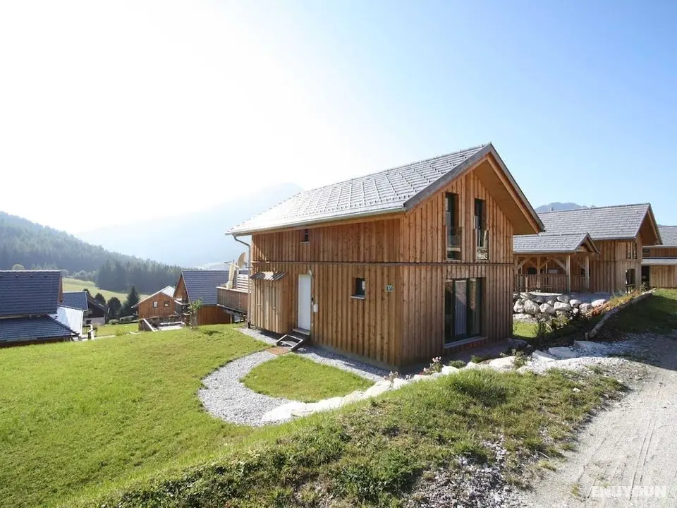Lavish Wooded Chalet with Sauna & Hot Tub in Hohentauern - Öne Çıkan Resim