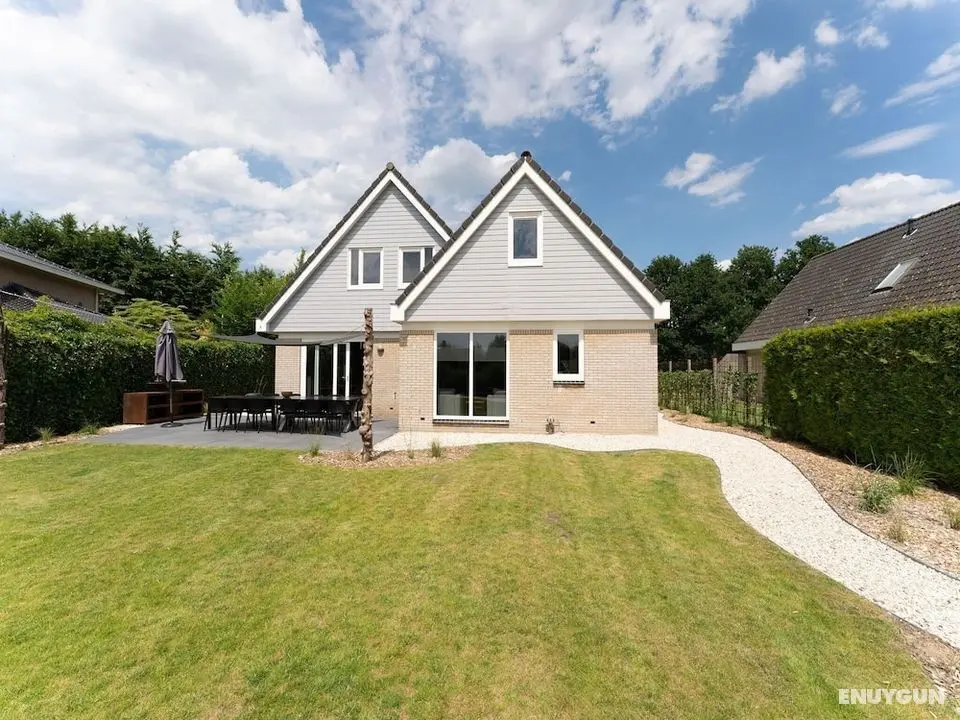 Lavish Villa in Zeewolde With Sauna - Öne Çıkan Resim