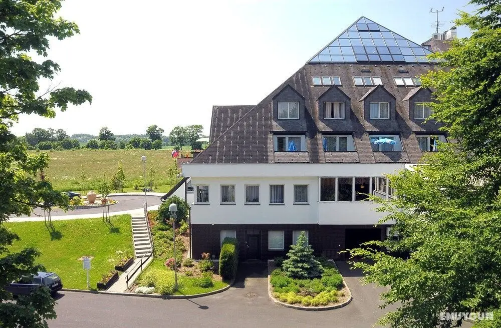 Lázeňský Hotel Pyramida I - Dış Mekan