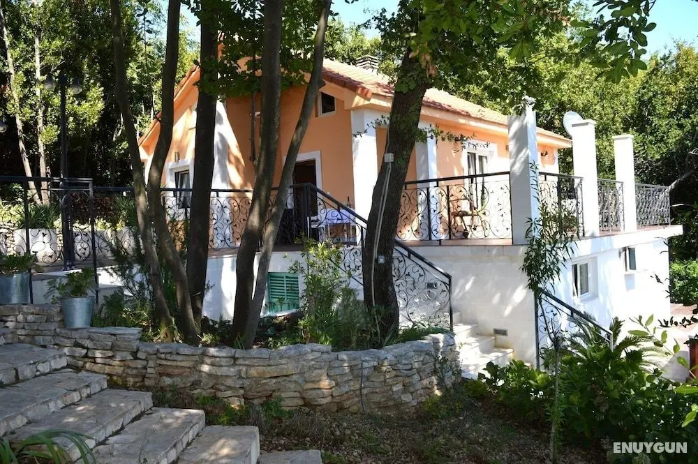 Lazzaro Apartments - Dış Mekan