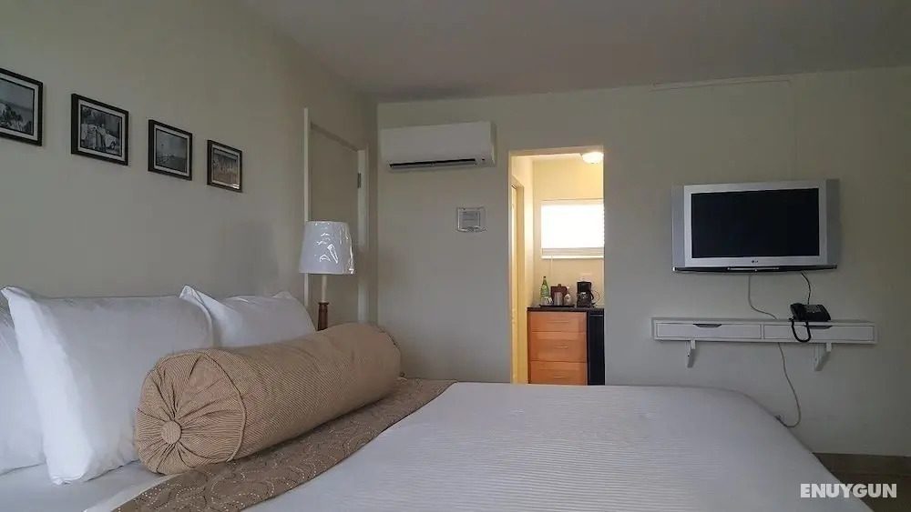 Le Cabanon Motel - Oda