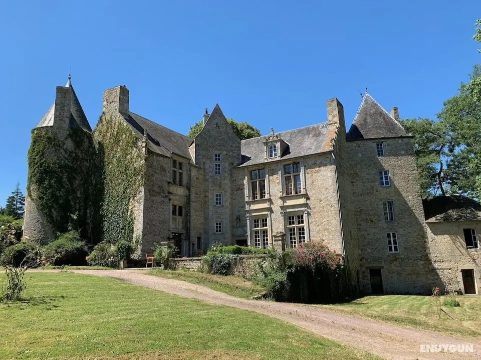 Le Château de Bernesq - Öne Çıkan Resim