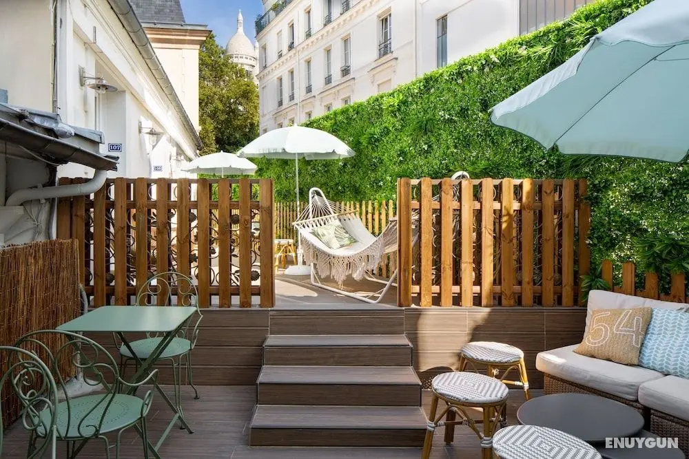 Le Village Montmartre by Hiphophostels - Öne Çıkan Resim