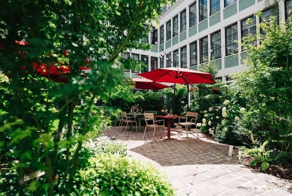 Le Grand Quartier - Öne Çıkan Resim
