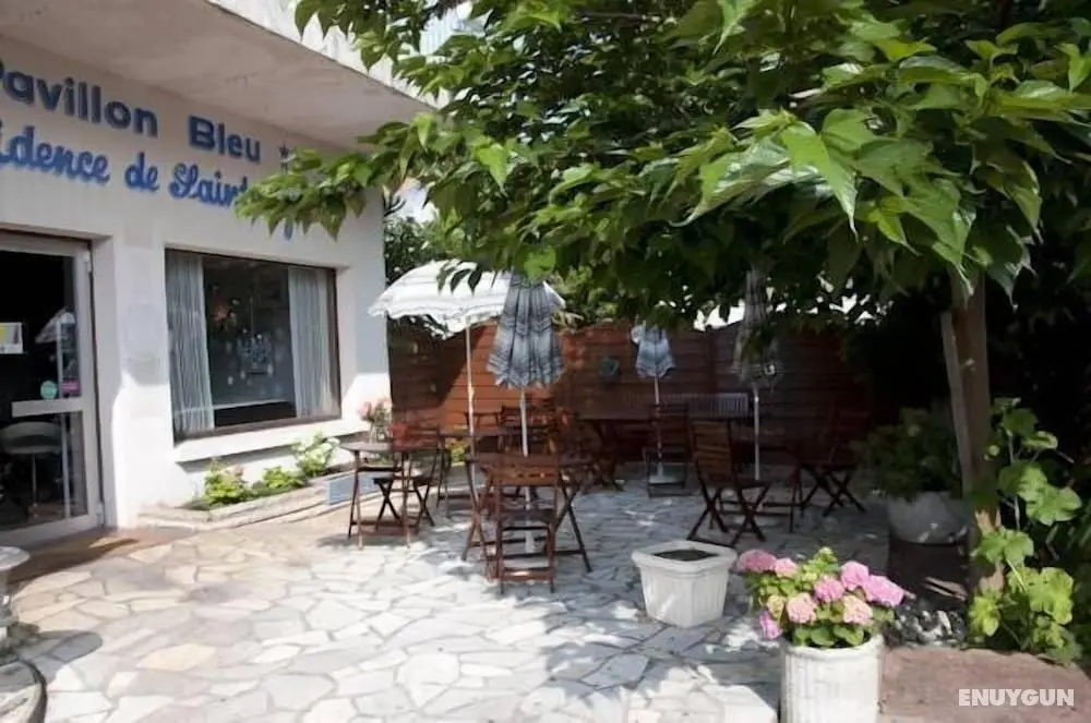 Le Pavillon Bleu - Öne Çıkan Resim