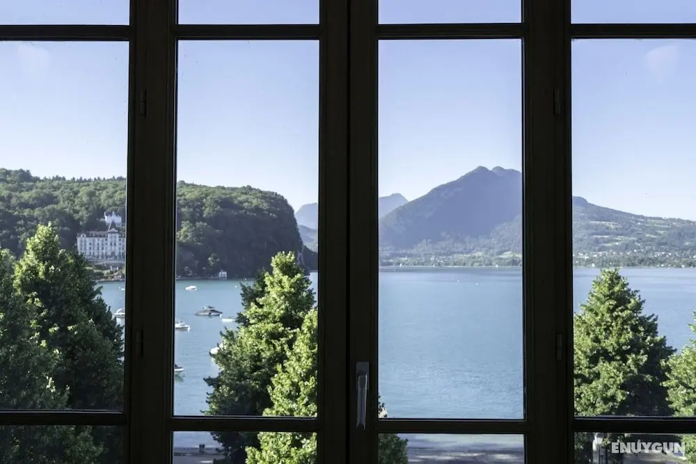 Le Pavillon des Fleurs - Öne Çıkan Resim